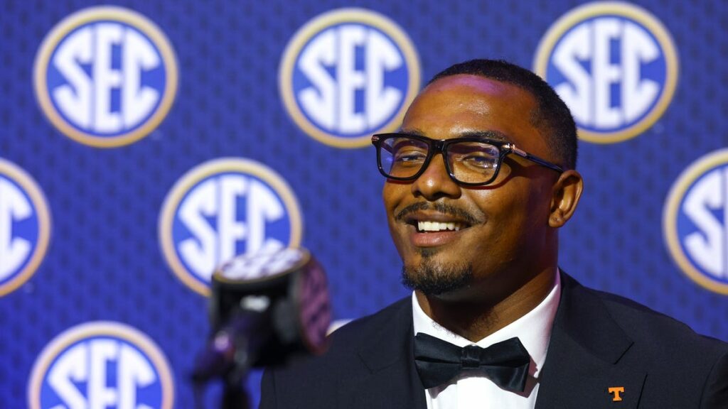 NCAA Suspends Tennessee’s Arion Carter for Two Games